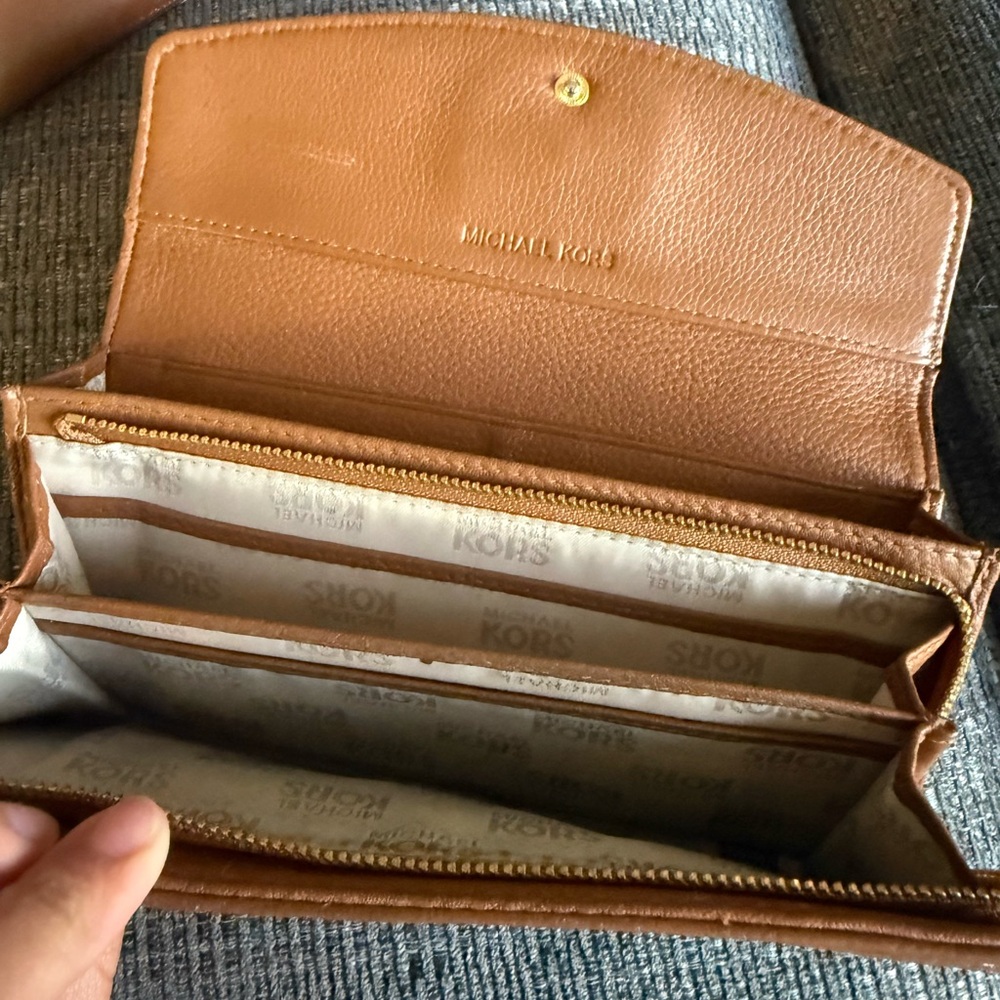 Michael Kors Brown Leather Tote with Brown Leather Wallet - Picture 4 of 5